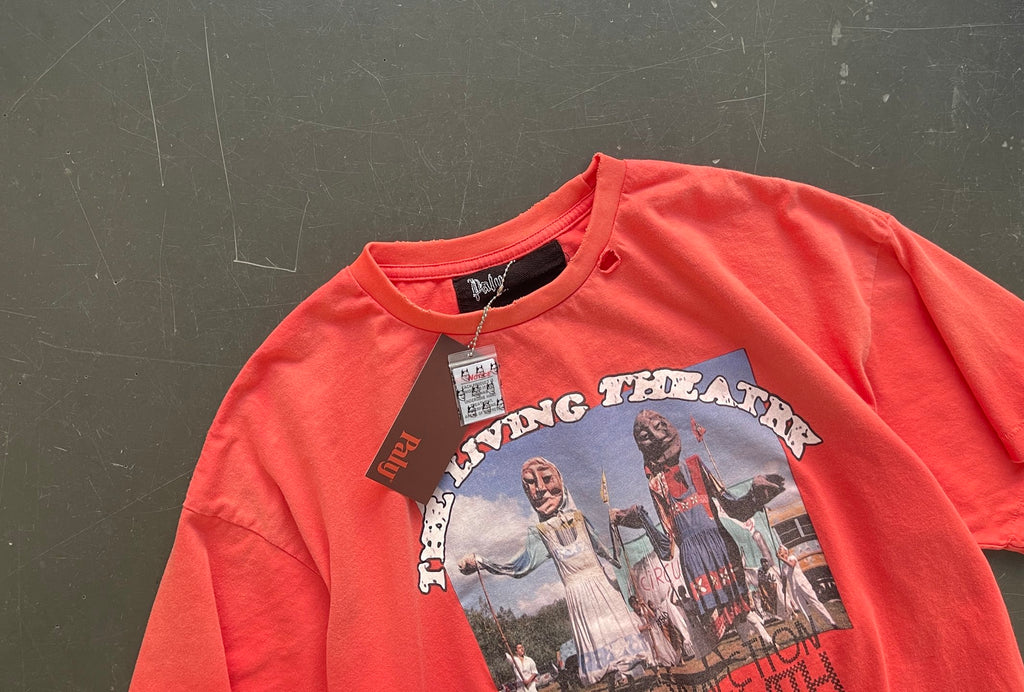 Paly Hllywd The Living Theatre Red Tee™
