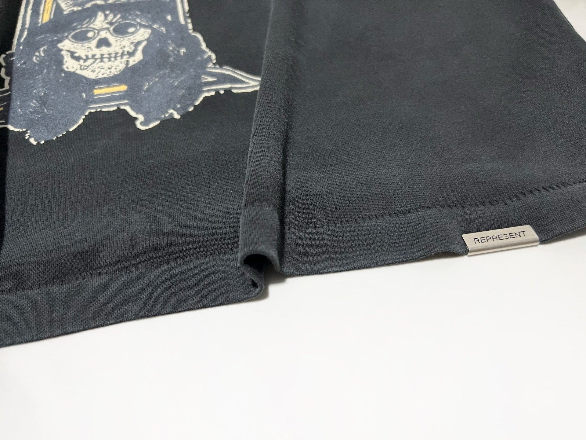 RPRSNT Guns N' Roses Cross Black T-Shirt™