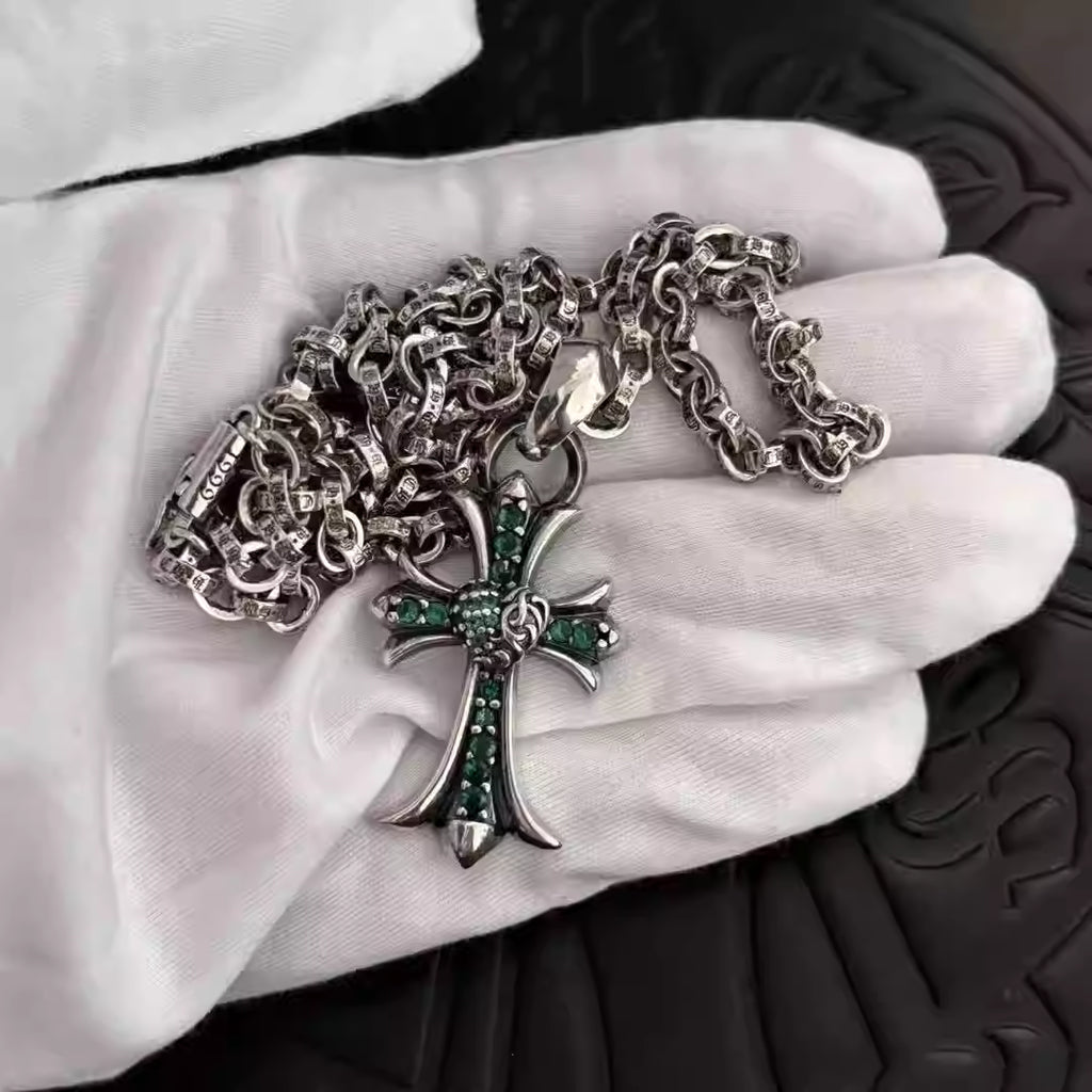 S925 Silver Green Stone Heart Center Cross Necklace™