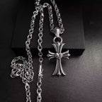 S925 Silver Heart Center Cross Pendant Necklace™