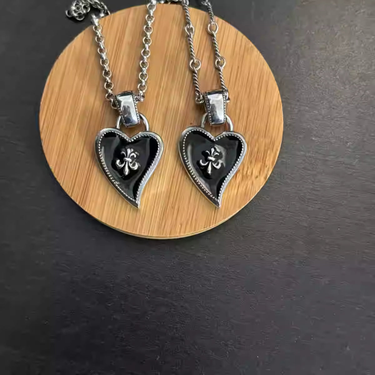 S925 Silver Black Enamel Fleur De Lis Heart Necklace™