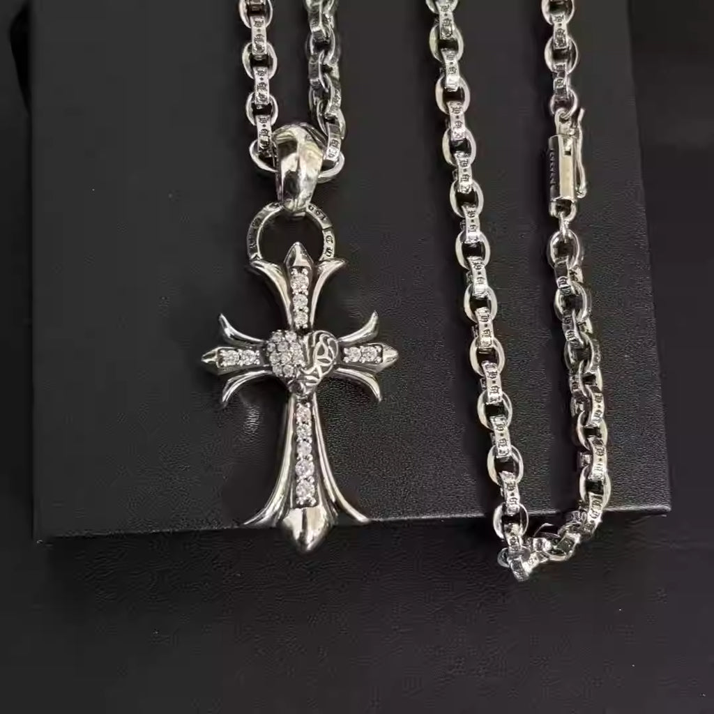S925 Silver Crystal Heart Center Cross Pendant Necklace™