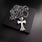 S925 Silver Heart Center Cross Pendant Necklace™