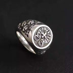 S925 Silver Horseshoe Emblem Fleur Signet Ring™