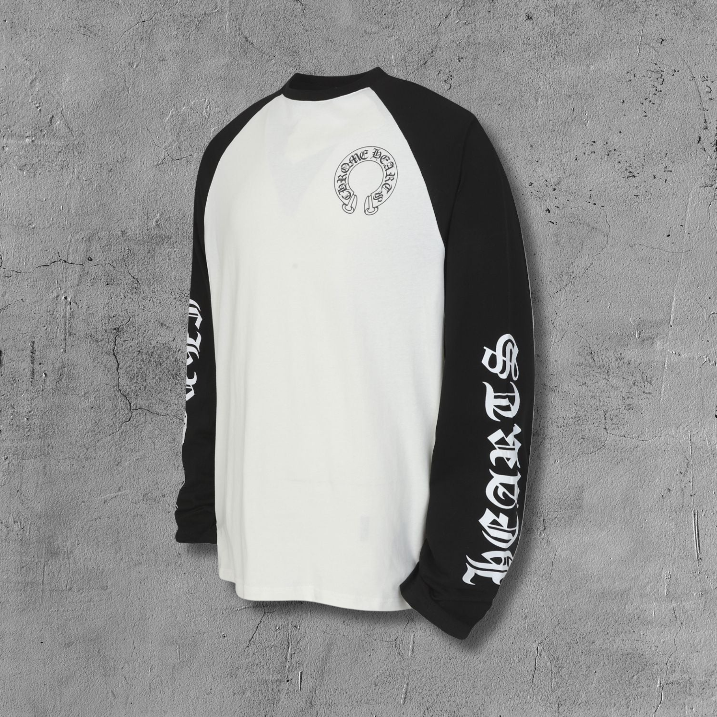 T-Typography Logo Black & White Long Sleeve™