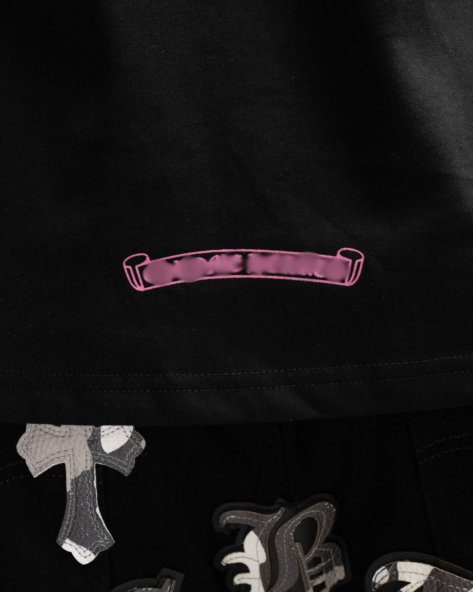 Pink Typography Collar Black Long Sleeve™