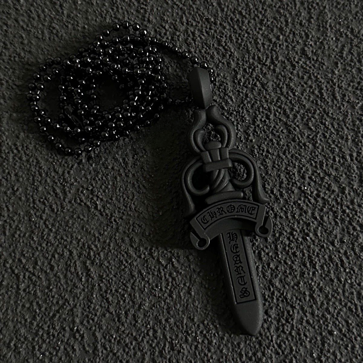 Silicon Colored Dagger Pendant™