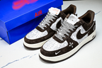 White Horse Shoe Logo Velvet Brown AF1™
