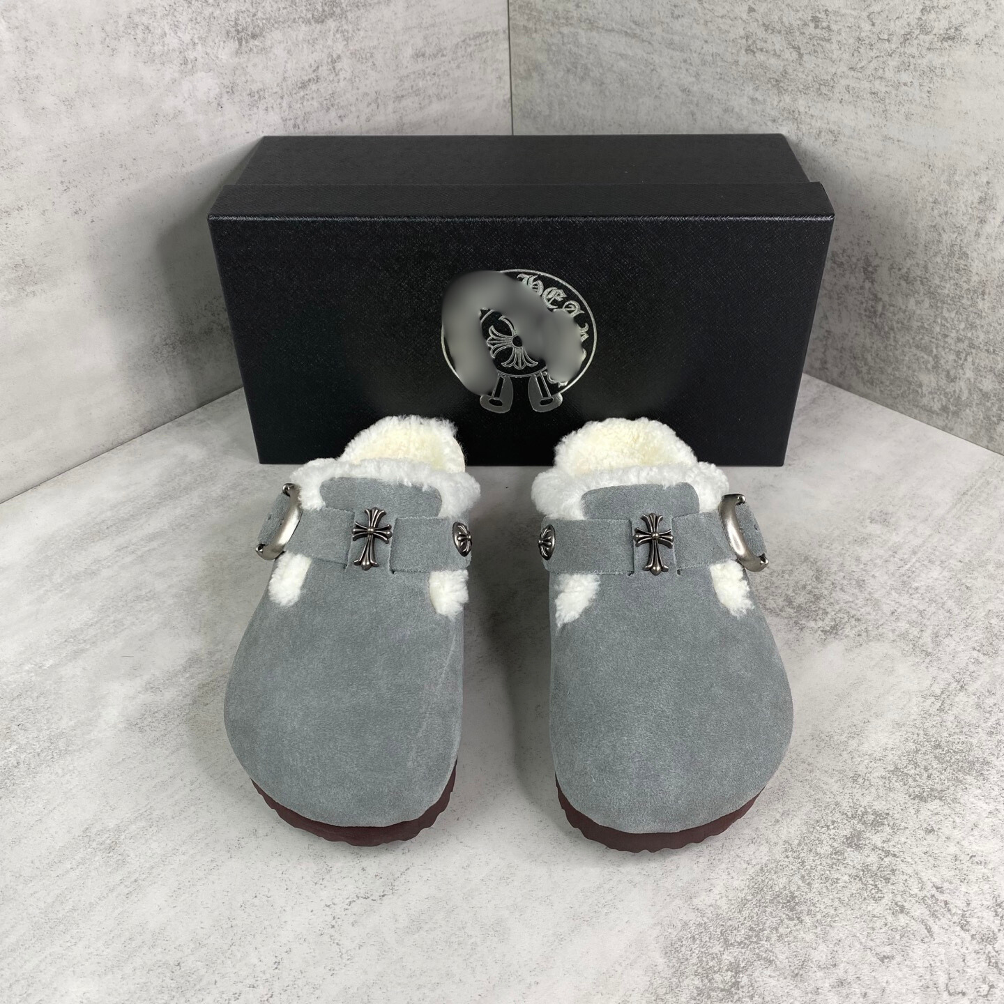 Metallic Cross White Fur Grey Suede Clog Slides™