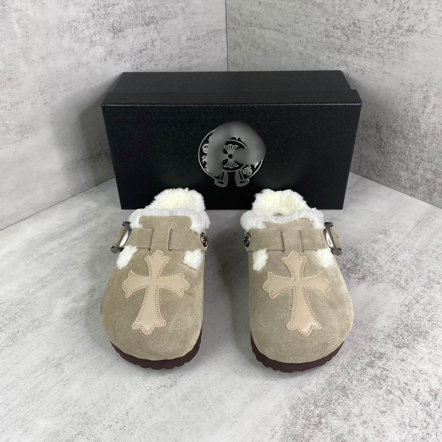 Beige Leather Cross White Fur Beige Suede Clog Slides™