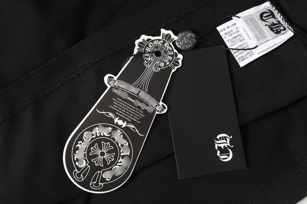 Typography Collar & Horse Shoe Logo Black T-Shirt™