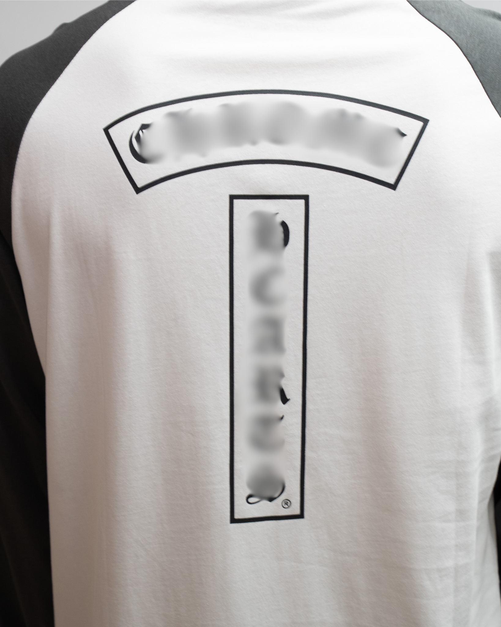 Typography Logo Grey & White Long Sleeve™