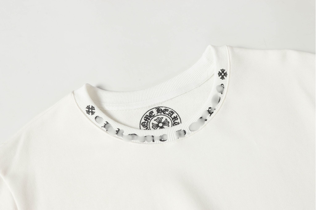 Typography Collar White Sweatshirt™