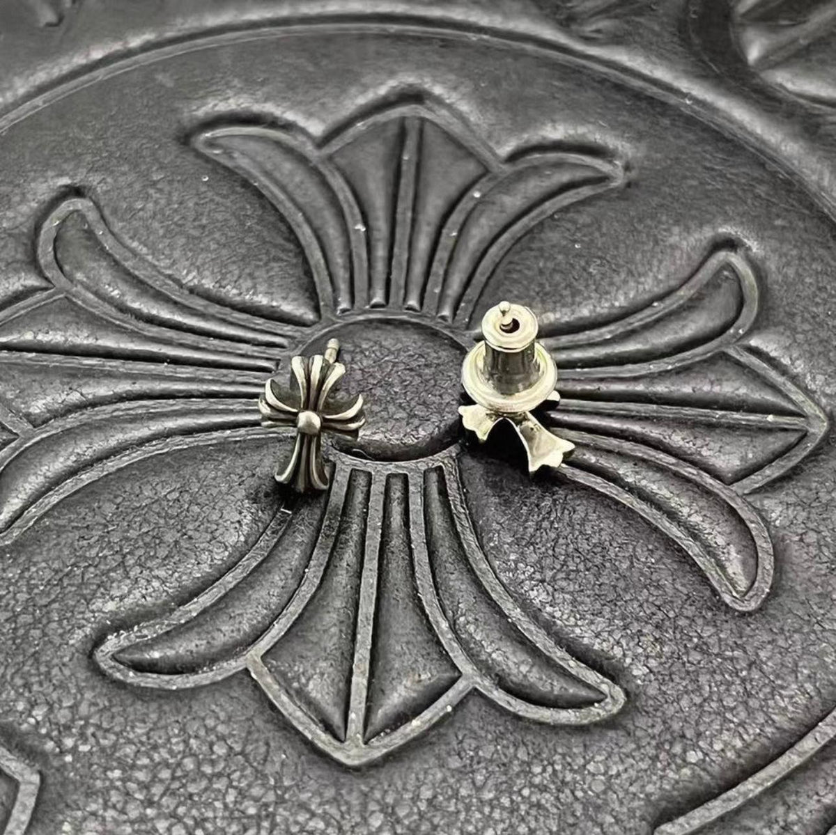 Cross Stud Earrings™