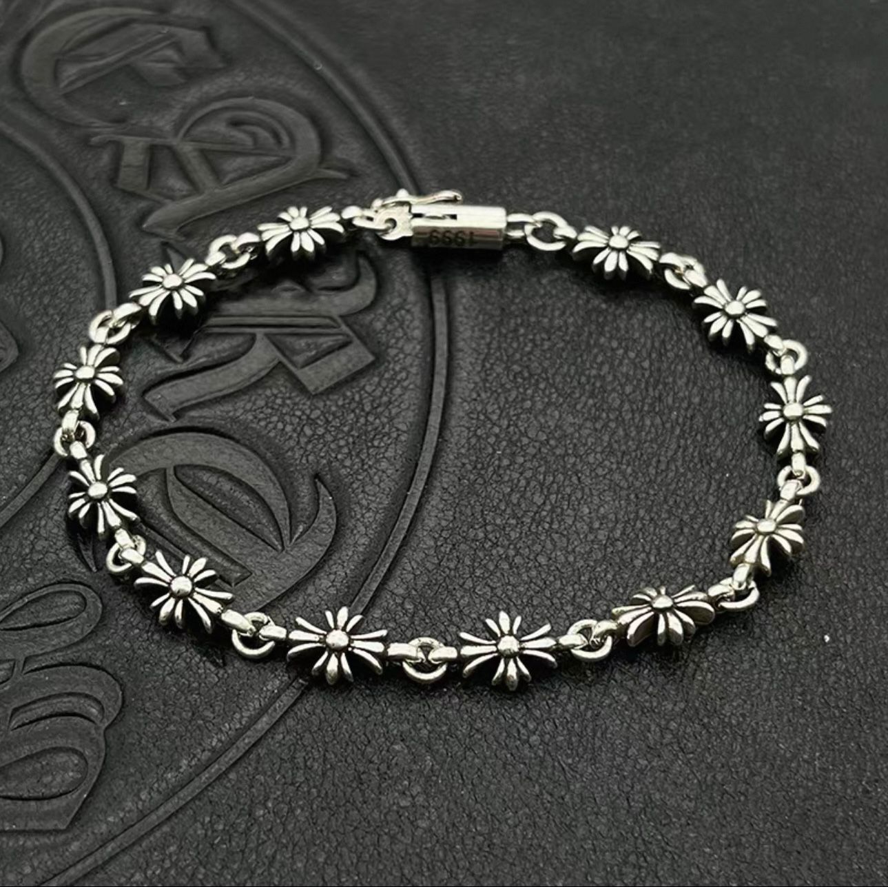 Cross Flower Chain Link Bracelet™