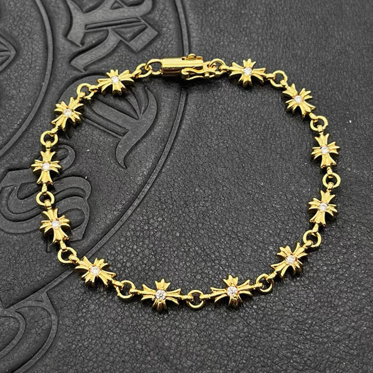 Gold Cross Chain Link Bracelet™