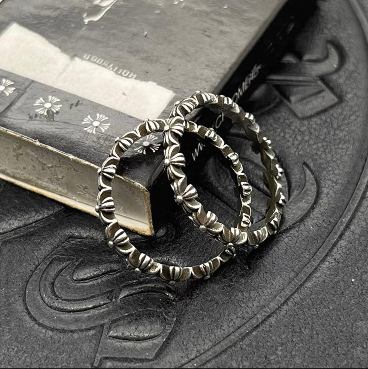 Full Flower Cross Ring™