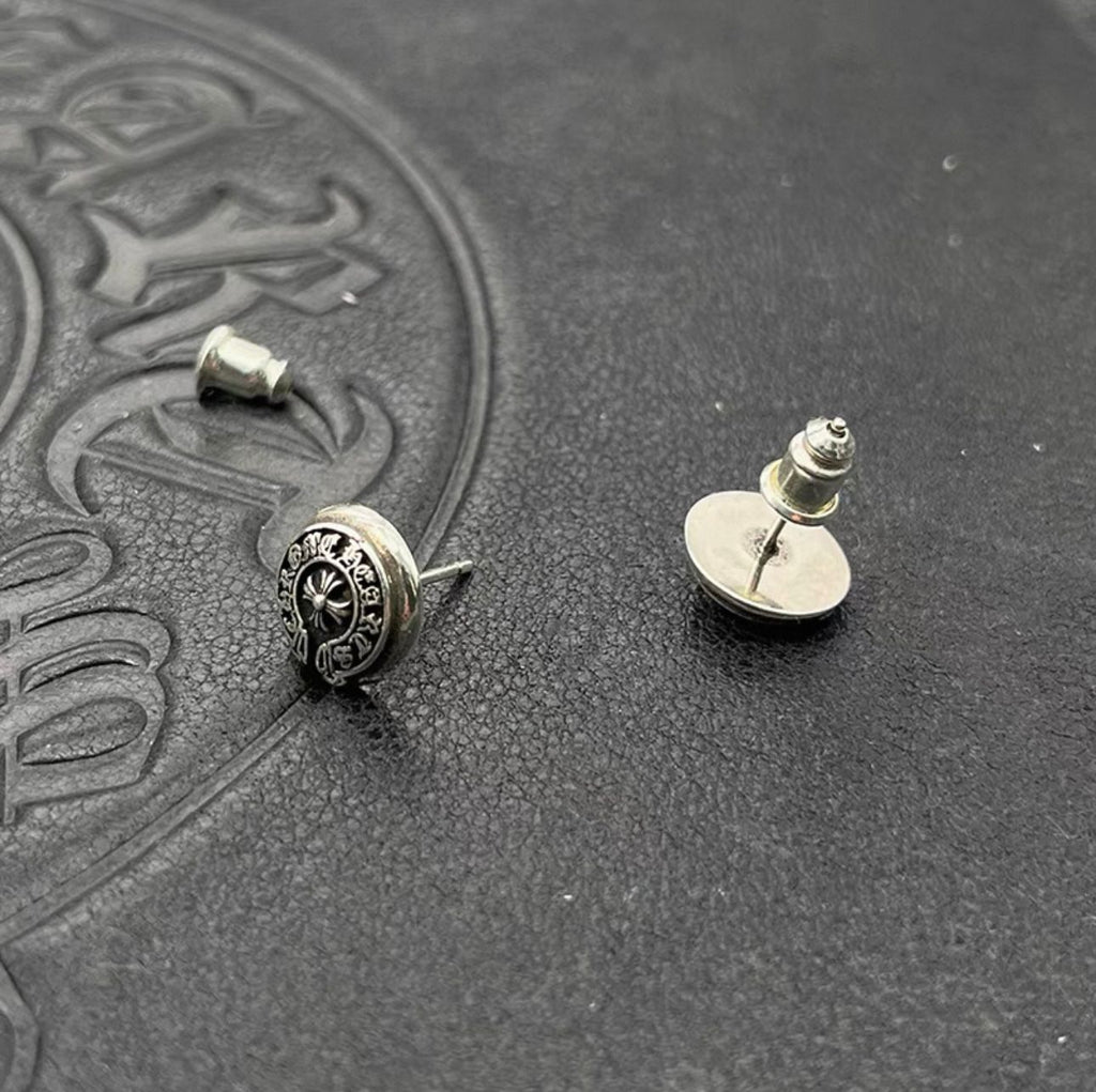 Horseshoe Earrings™