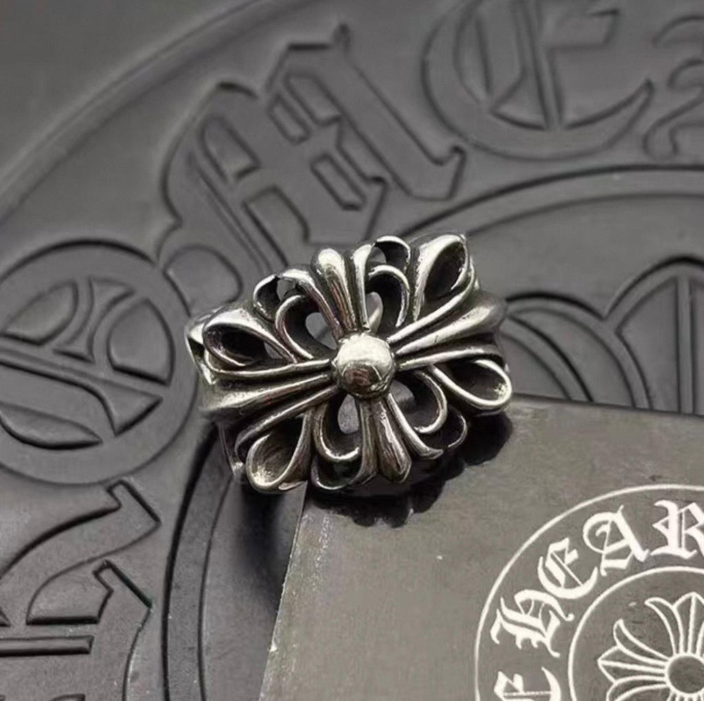 Big Cross Flower Open Ring™