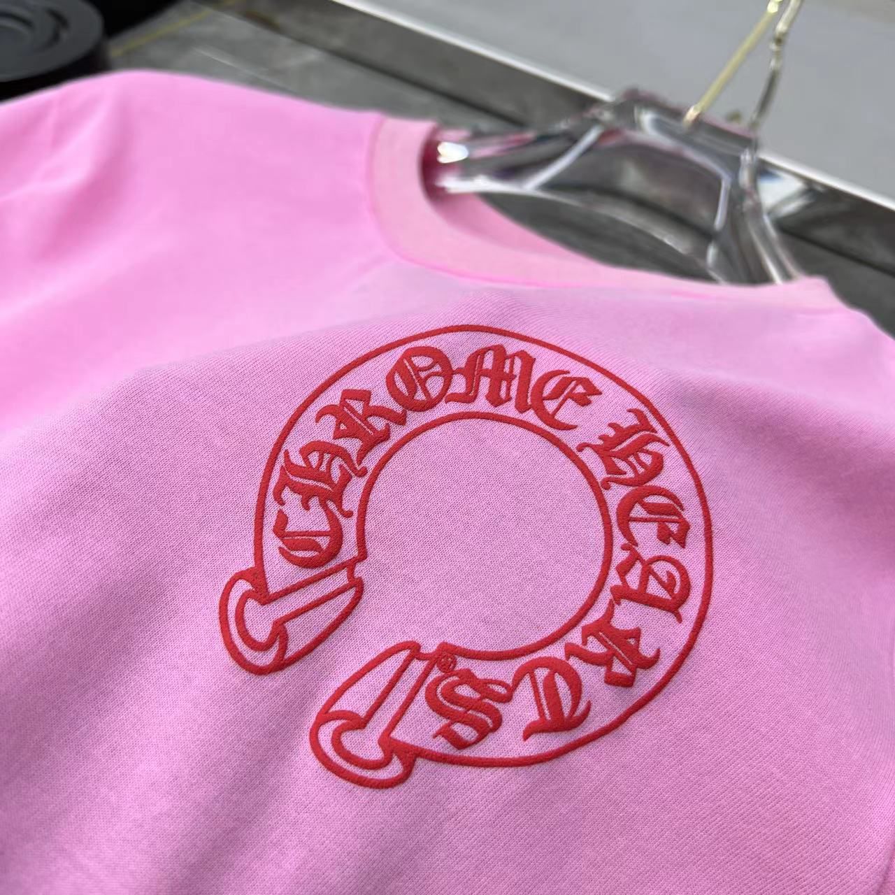 Red Horse Shoe Logo Pink Long Sleeve™