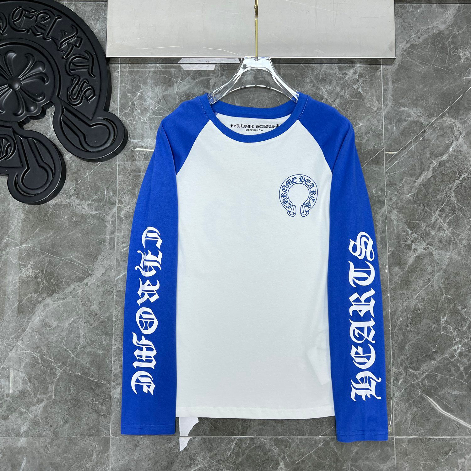 Horse Shoe Logo Baseball White & Blue Long Sleeve™
