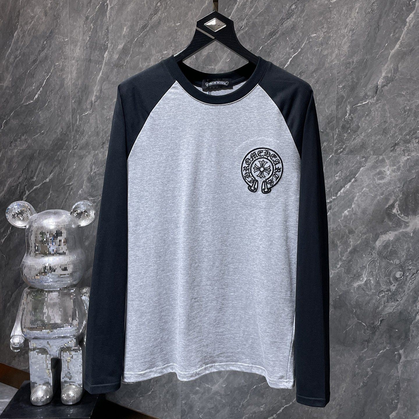 Horse Shoe Logo Grey & Black Long Sleeve™