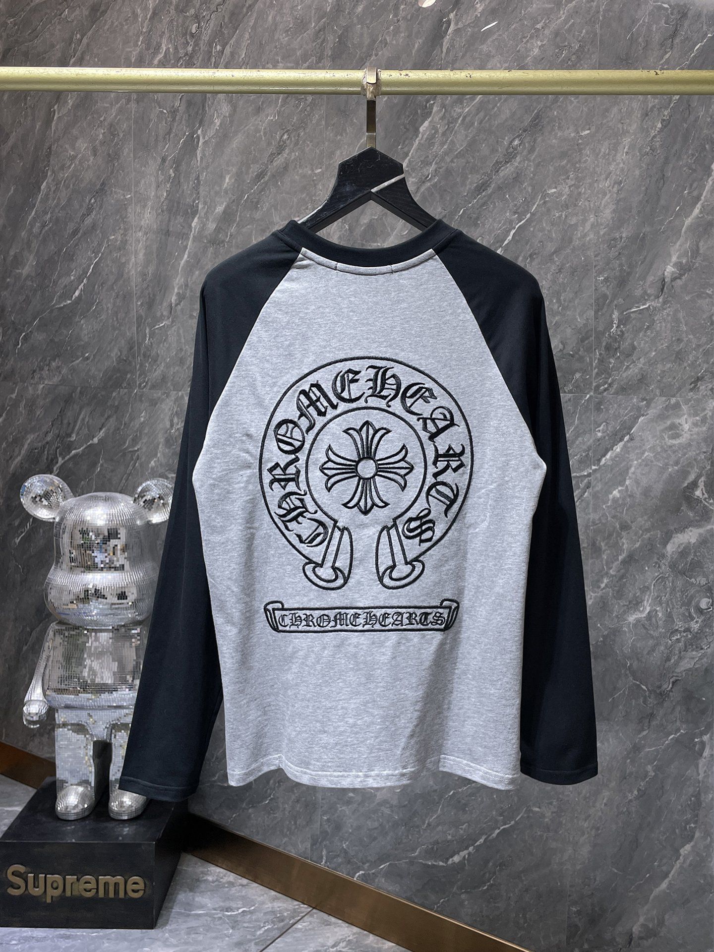 Horse Shoe Logo Grey & Black Long Sleeve™