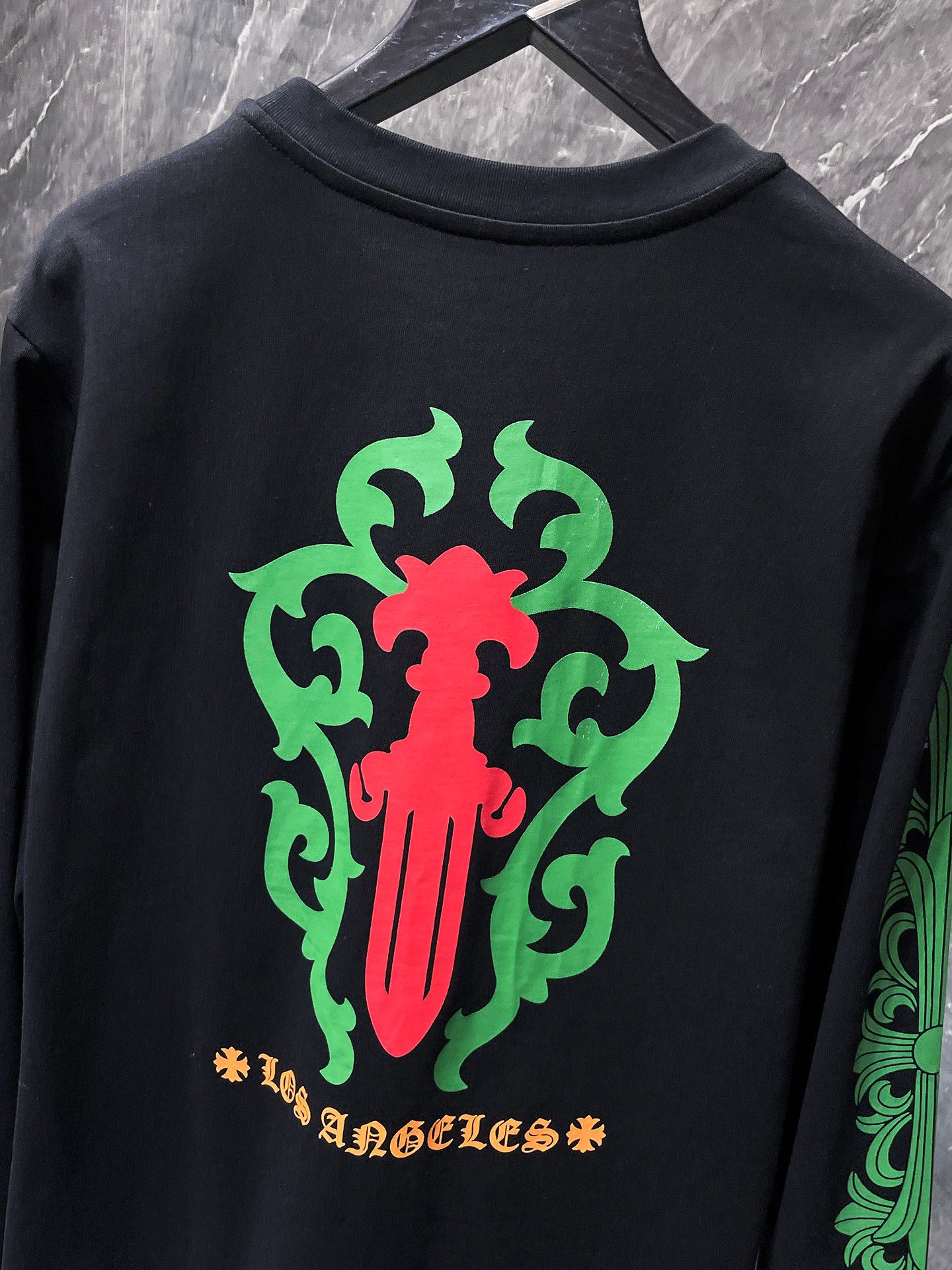 Red & Green Dagger Crest Black Long Sleeve™