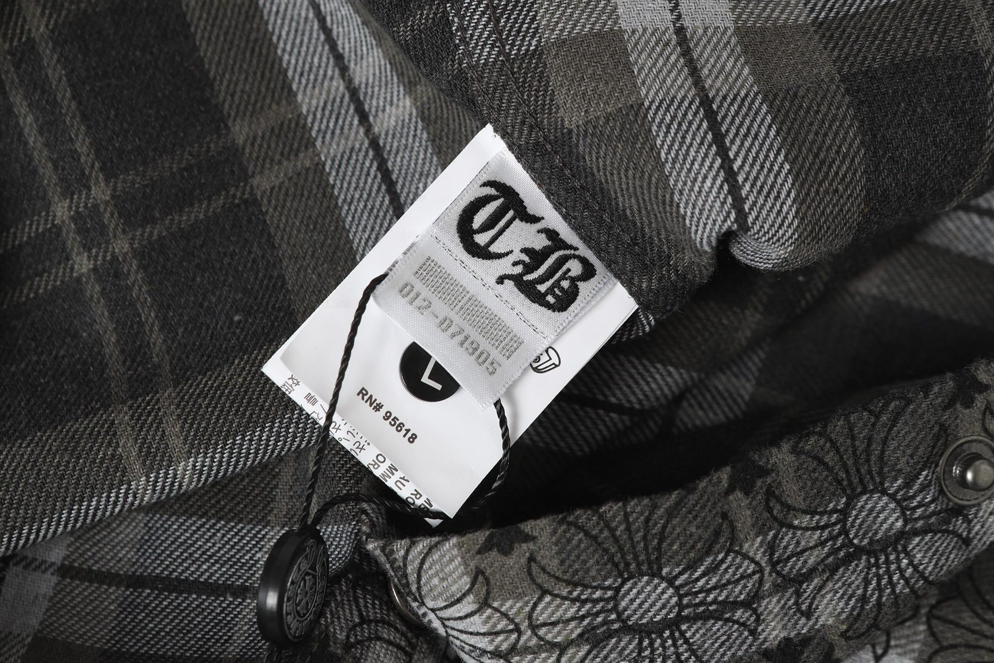 Flower Cross Pattern Dark Grey Flannel™