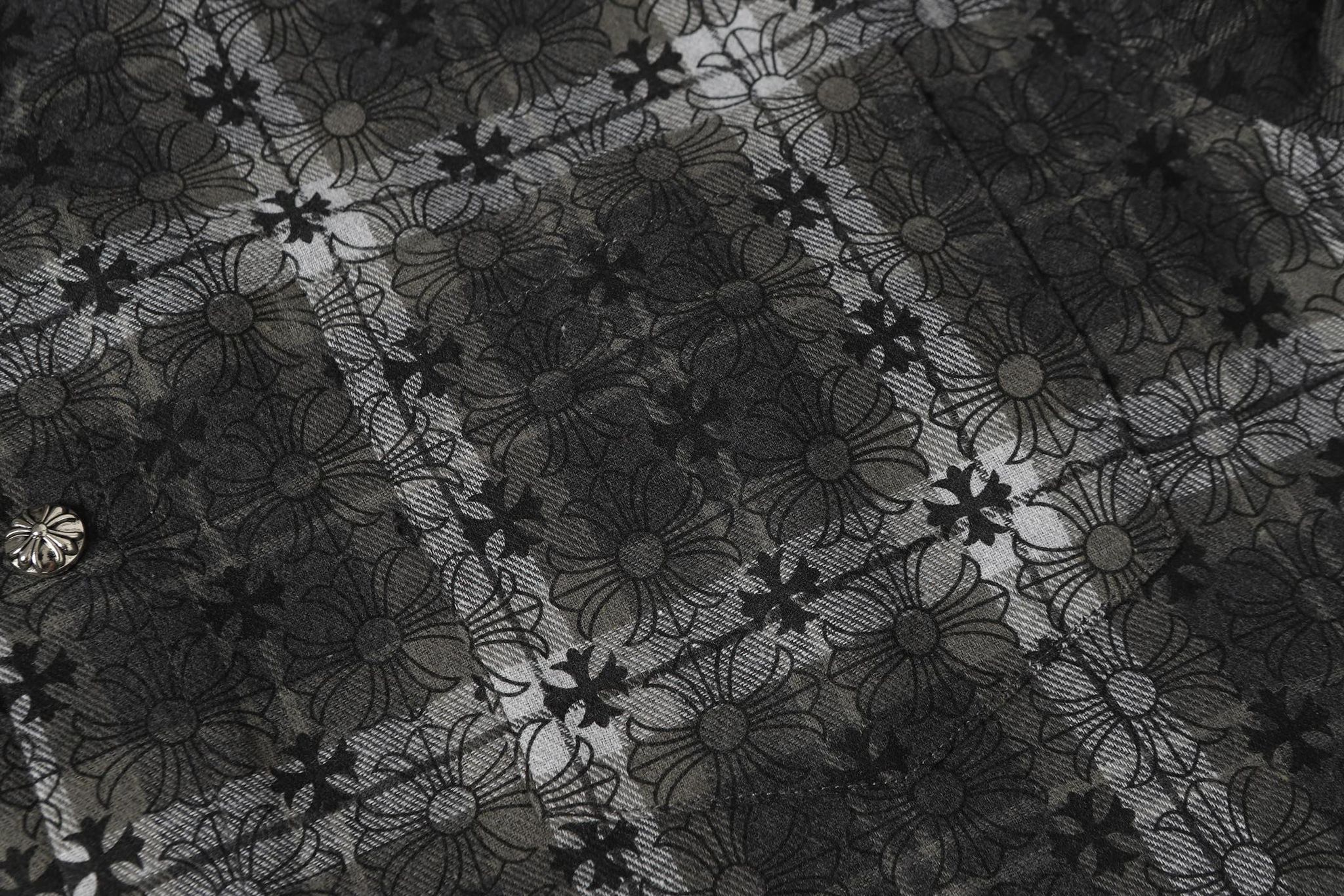 Flower Cross Pattern Dark Grey Flannel™