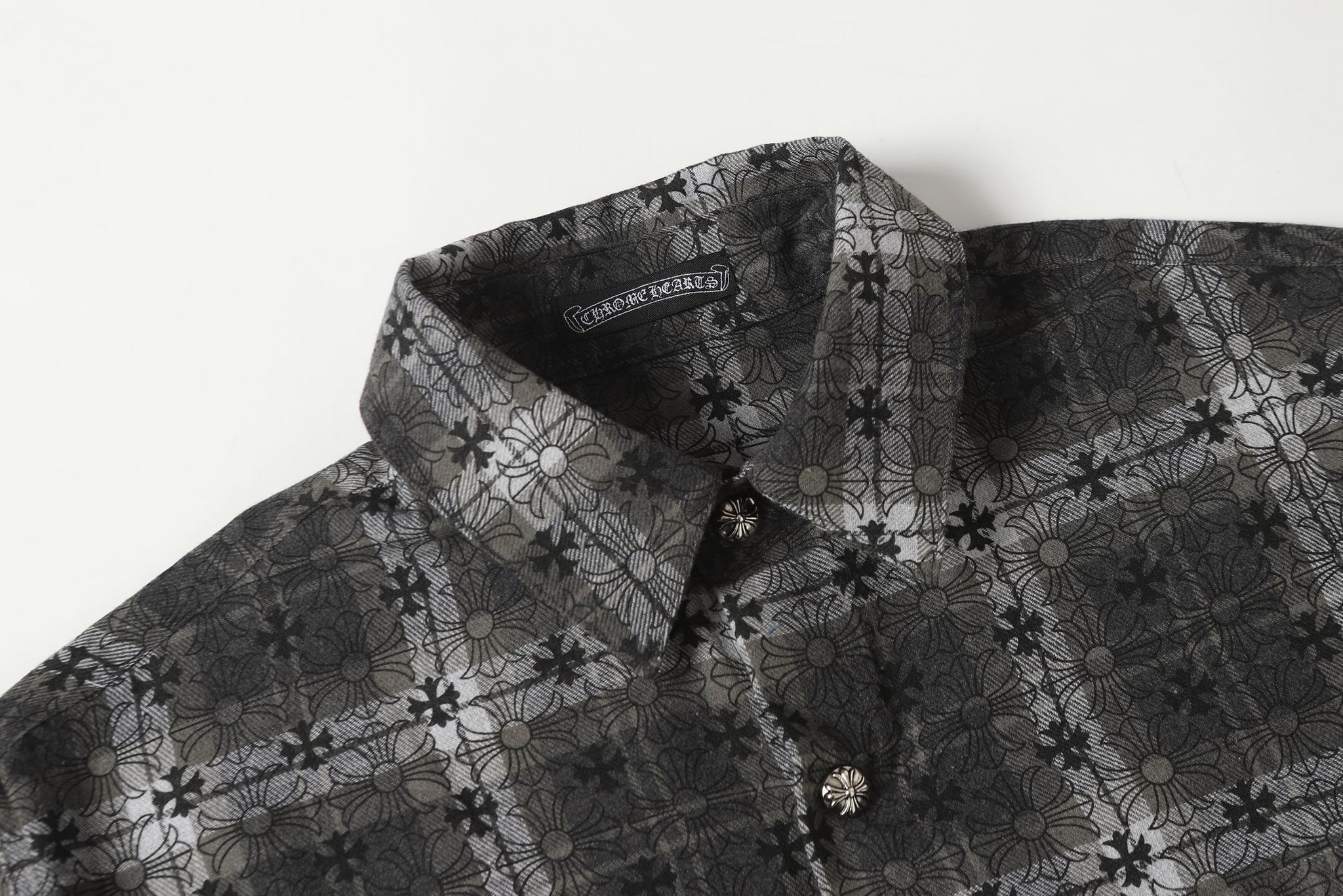 Flower Cross Pattern Dark Grey Flannel™