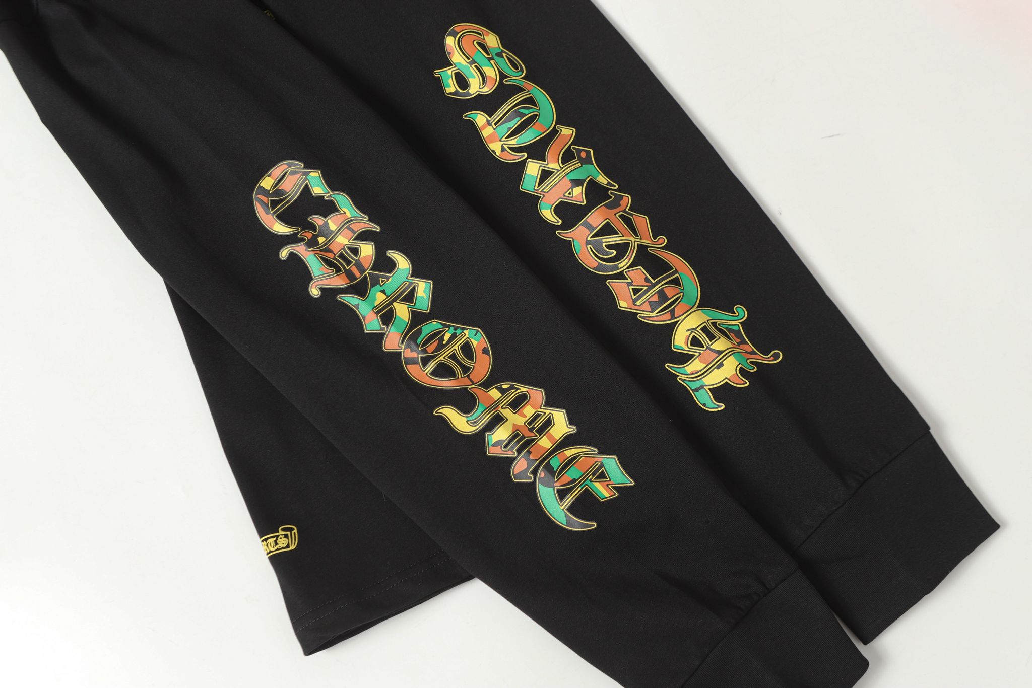 Camo Horse Shoe Logo Black Long Sleeve™