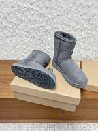 Metallic Cross Grey Fur Boots™