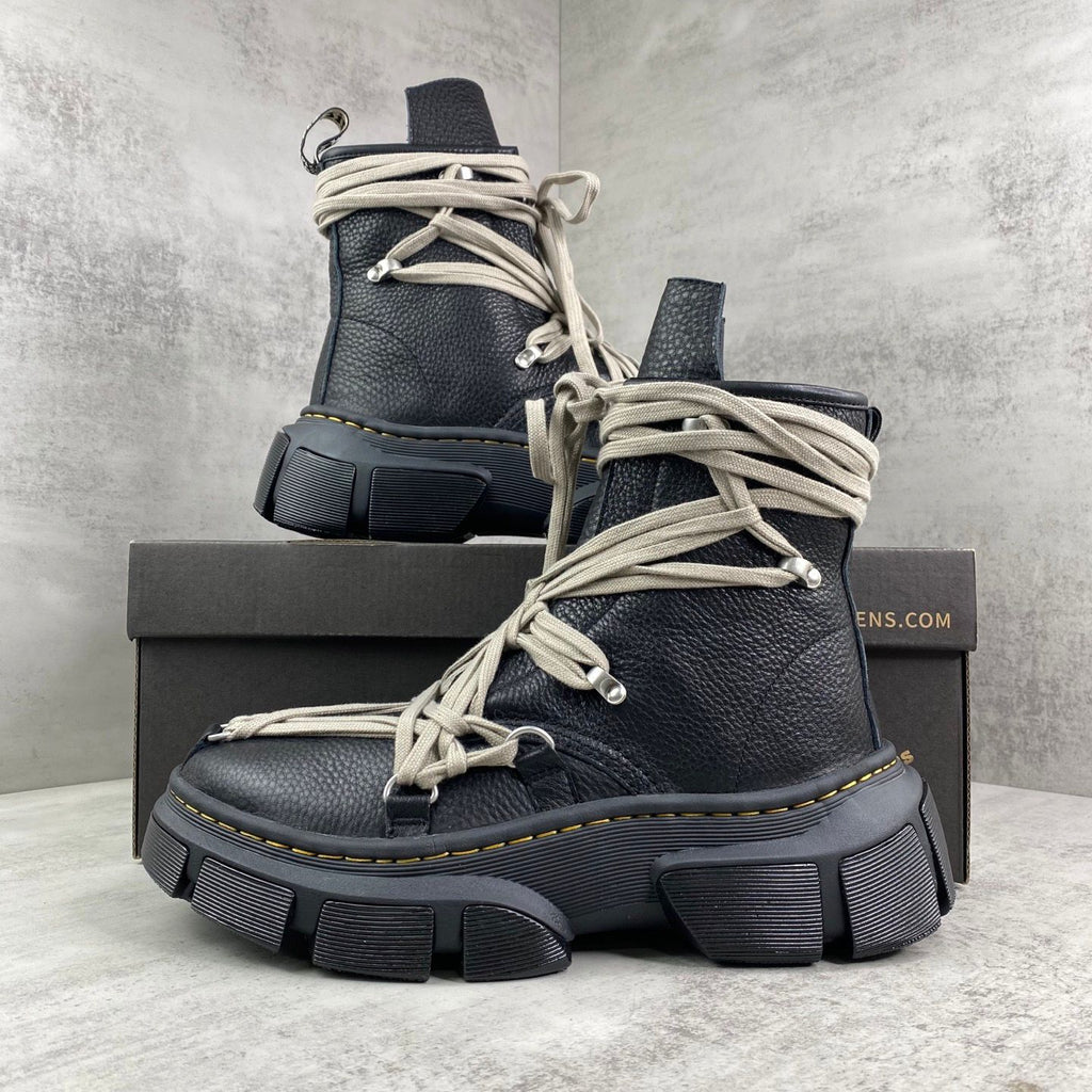 R.O x DR.MRTNS 1460 Leather DMXL Platform Megalace Up Boots™