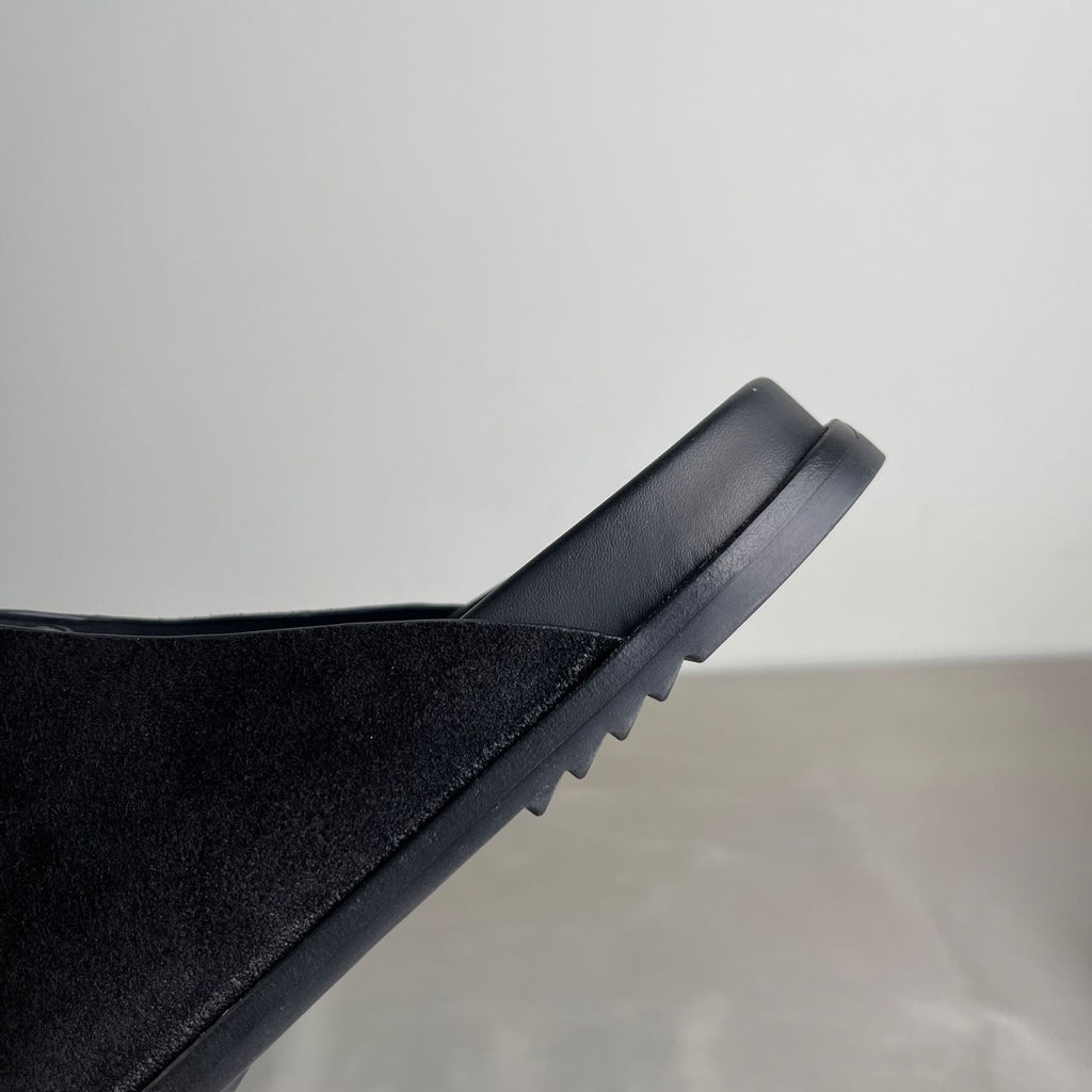 R.O Mule Granola Black™