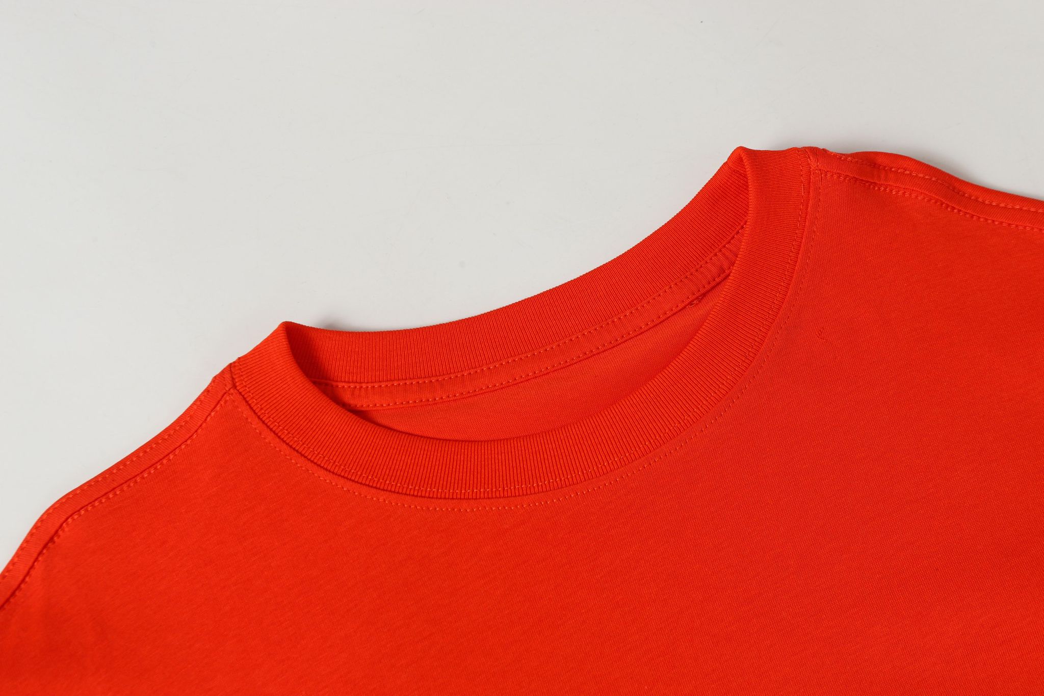 Horse Shoe & Typography Logo Red Long Sleeve™