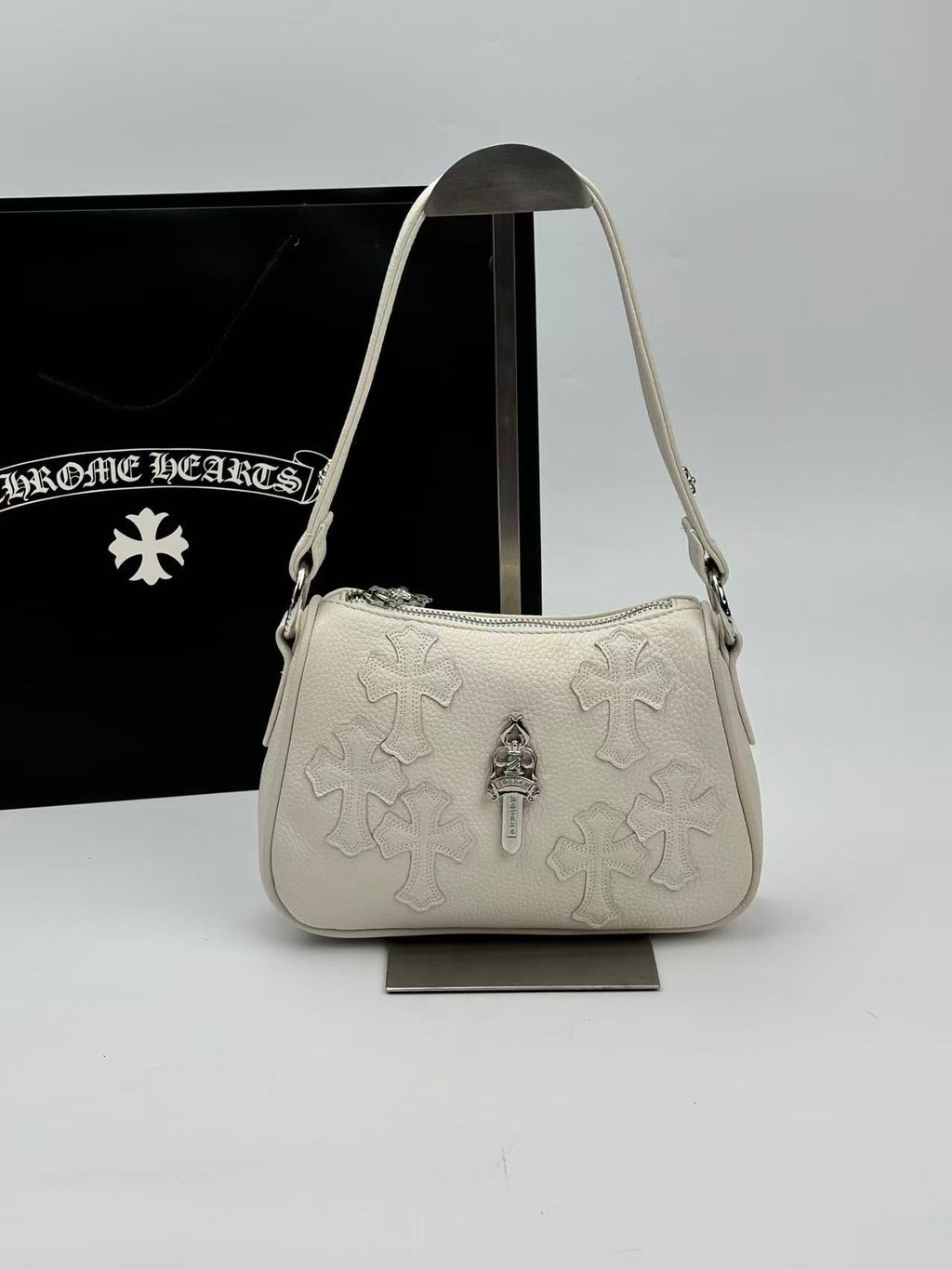 Silver Dagger White Leather Cross Patch Handbag™