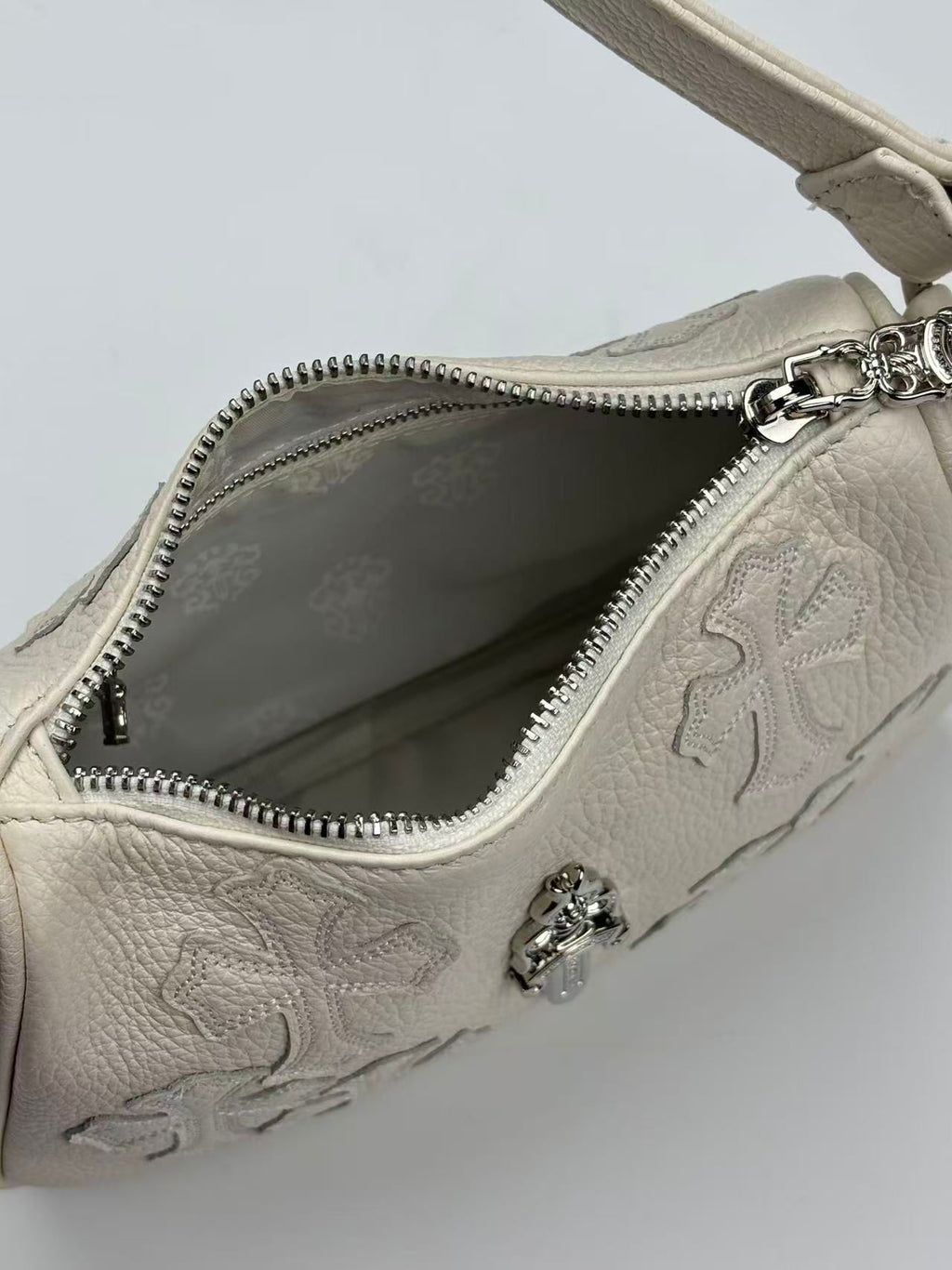Silver Dagger White Leather Cross Patch Handbag™