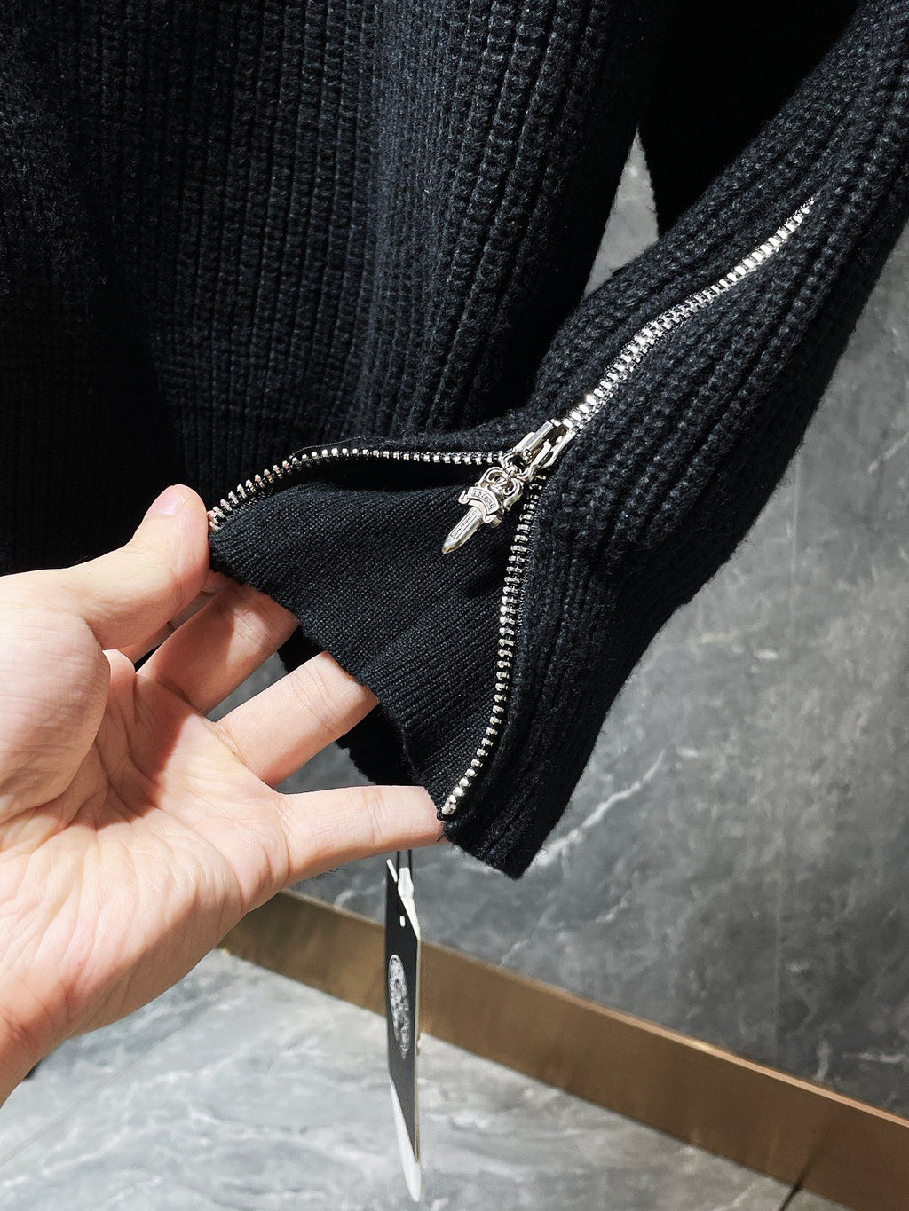 Diagonal Zipper Black Knit Sweater™