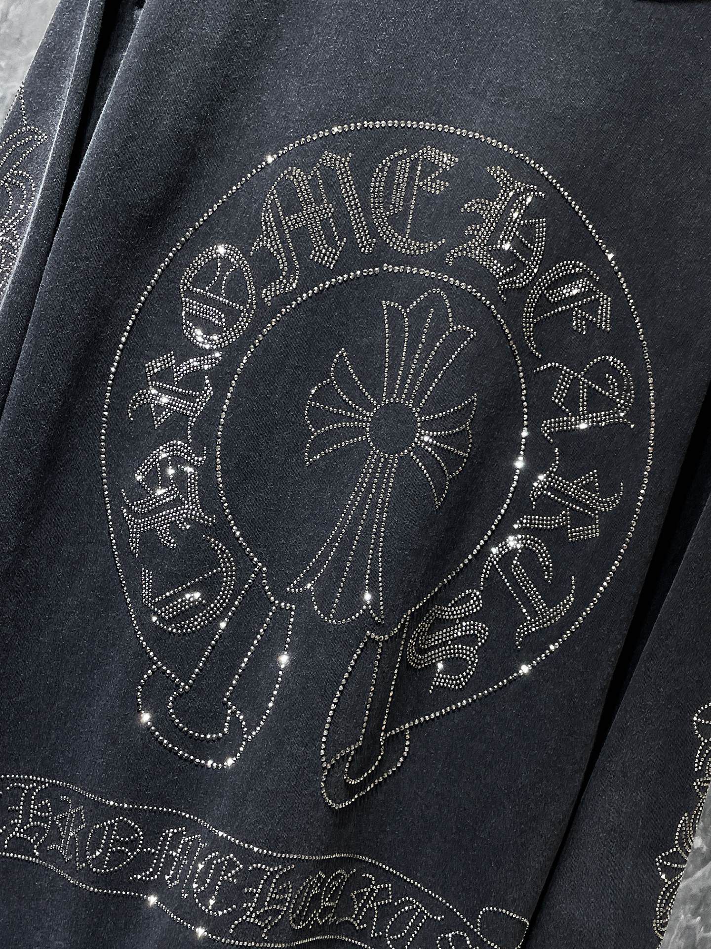 Rhinestone Horse Shoe Logo Faded Black Long Sleeve™