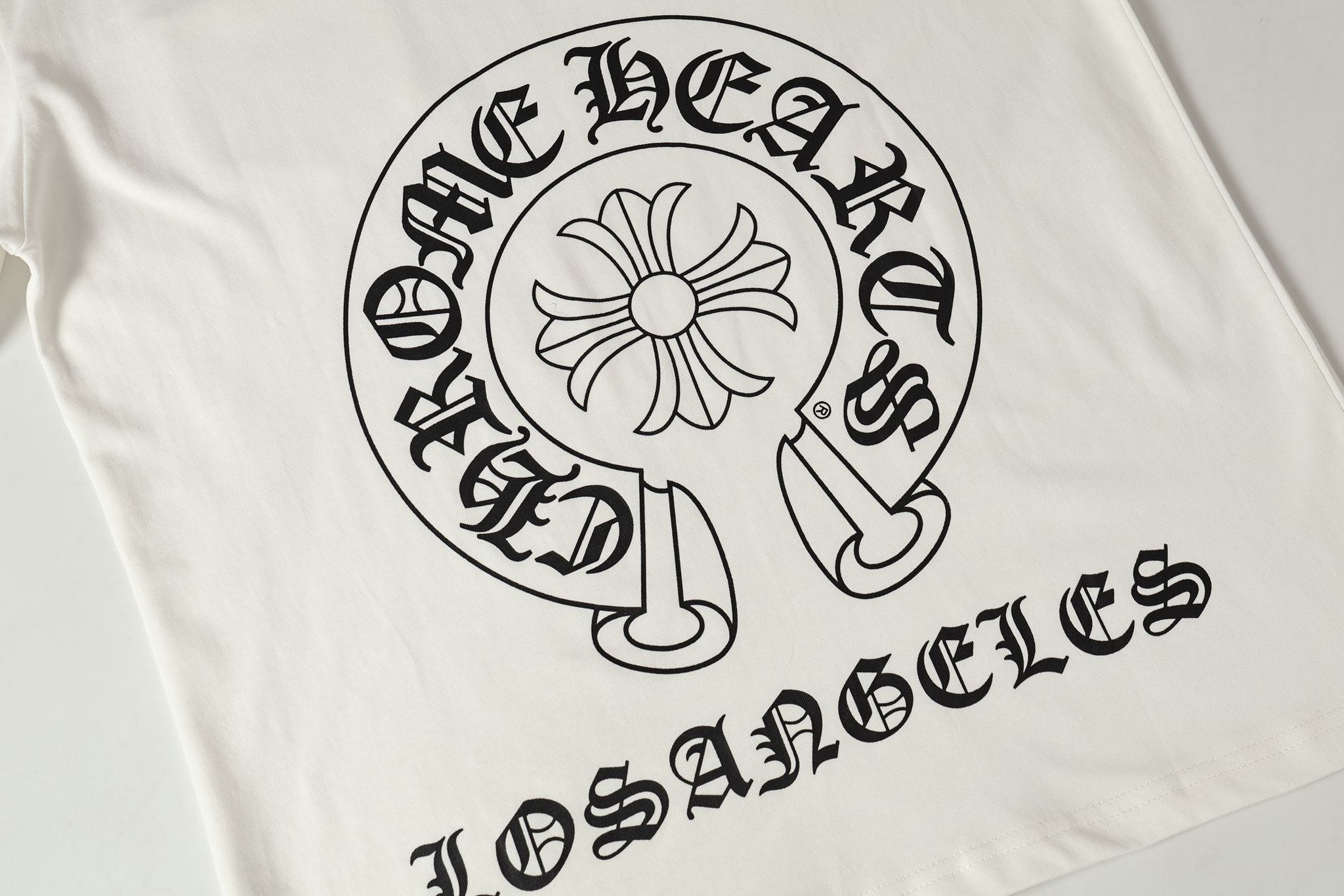 Horse Shoe Logo Los Angeles White T-Shirt™