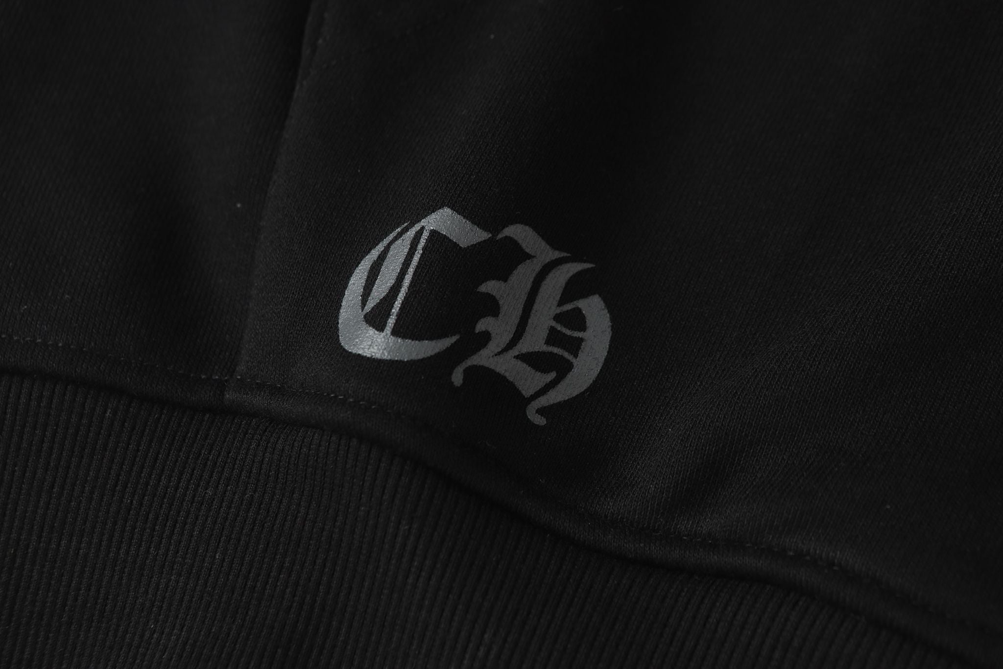 Horse Shoe Logo Osaka Full Zip Black Hoodie™