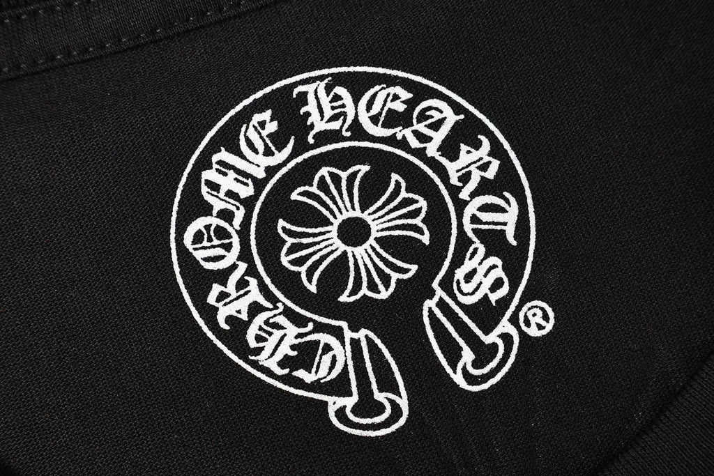Red Horse Shoe Logo Black T-Shirt™