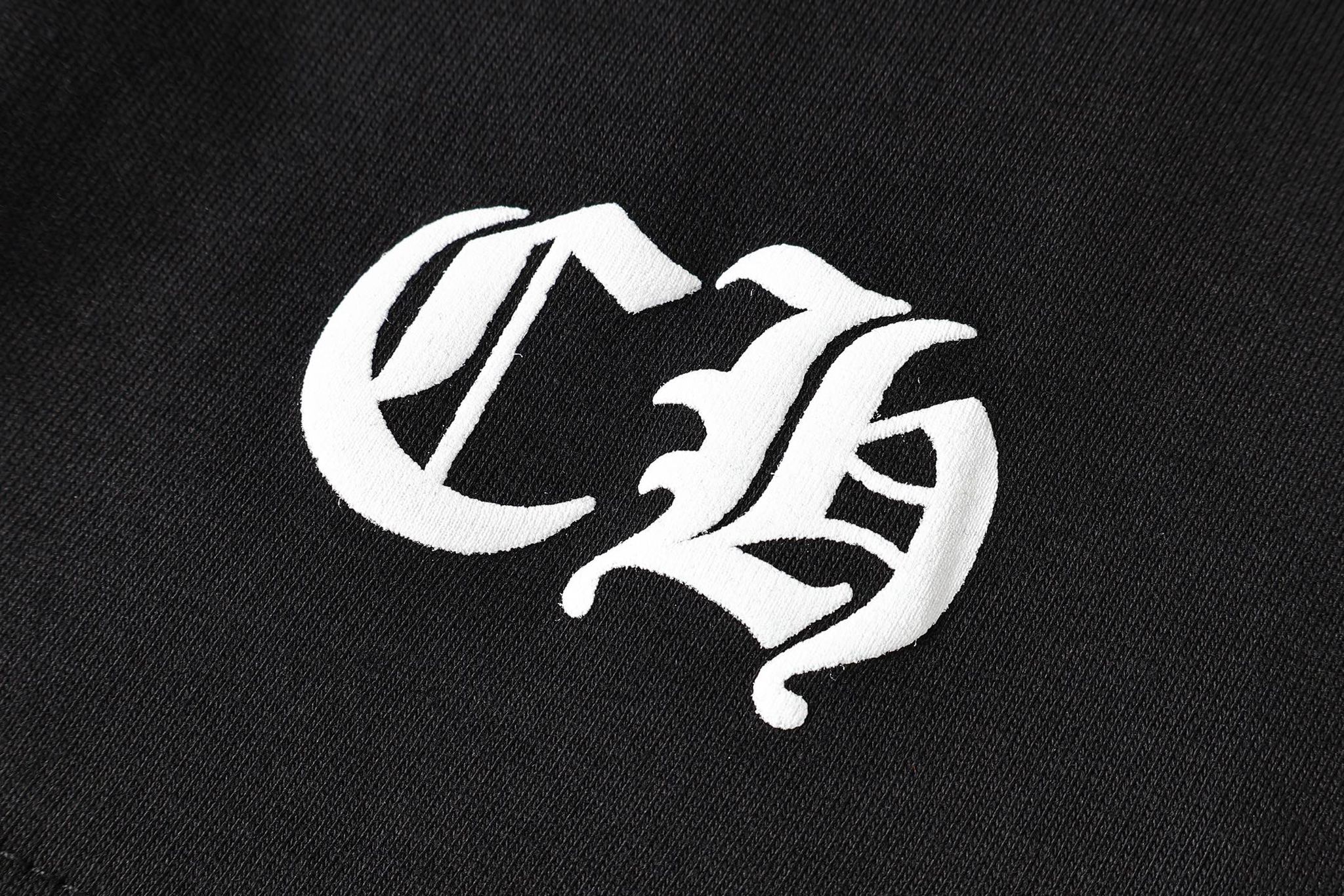 Red Horse Shoe Logo Black T-Shirt™