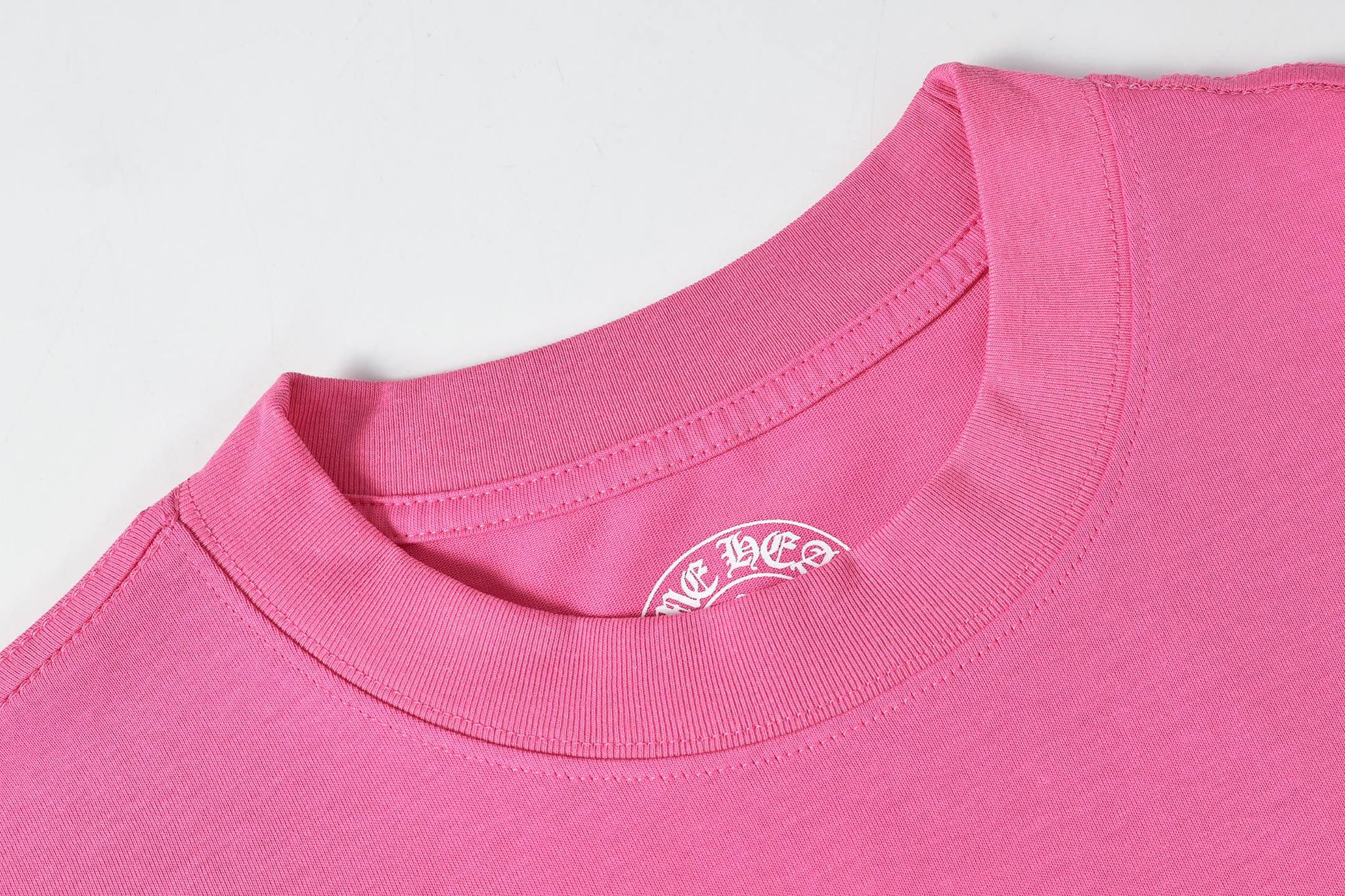 Red Horse Shoe Logo Pink T-Shirt™