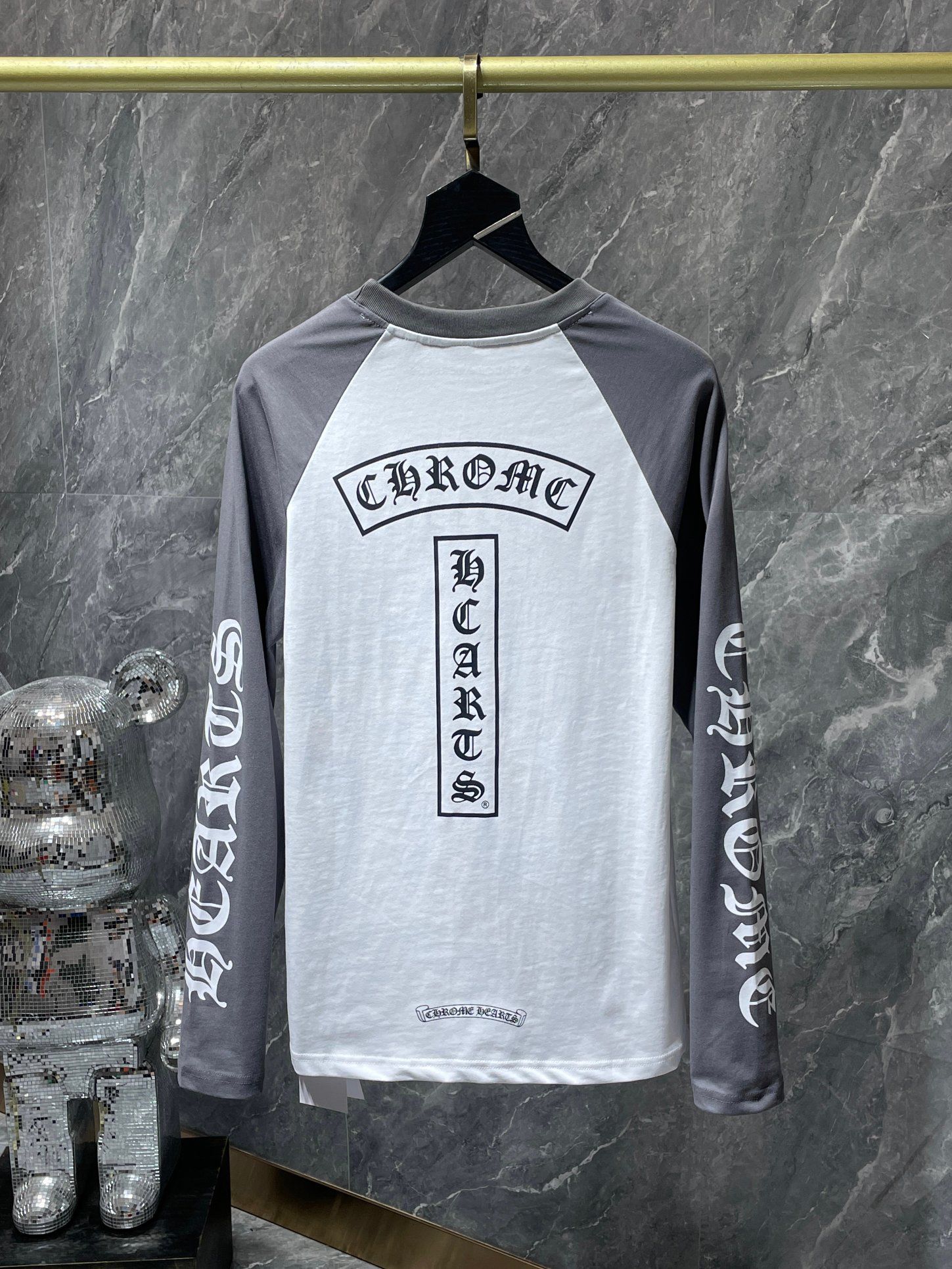 Typography Logo Grey & White Long Sleeve™