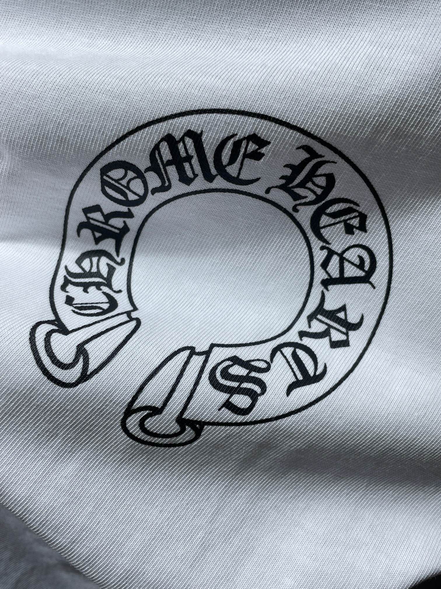 Typography Logo Grey & White Long Sleeve™