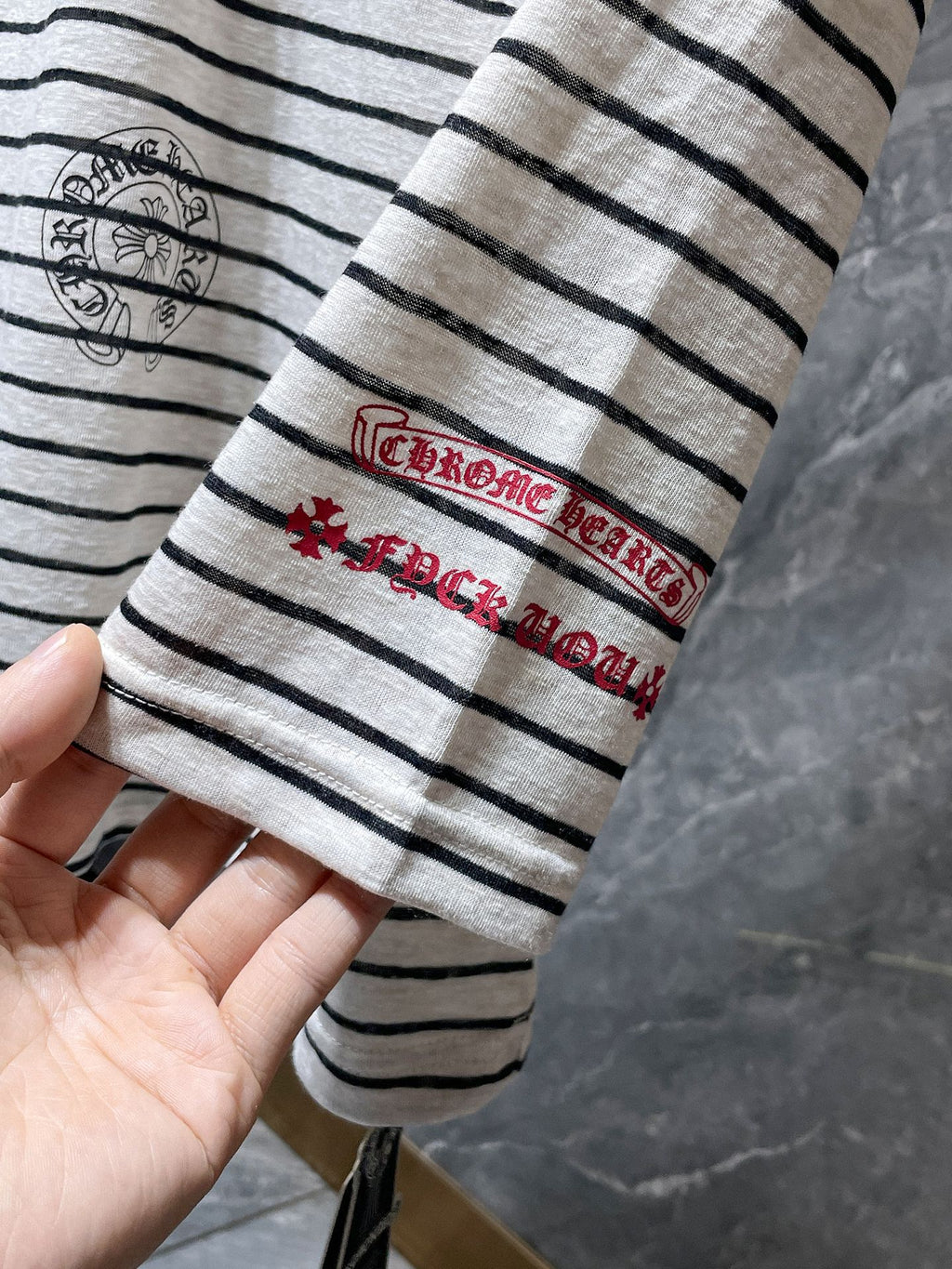 Red Collar Grey Striped Long Sleeve™