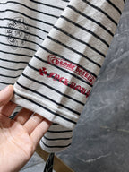 Red Collar Grey Striped Long Sleeve™