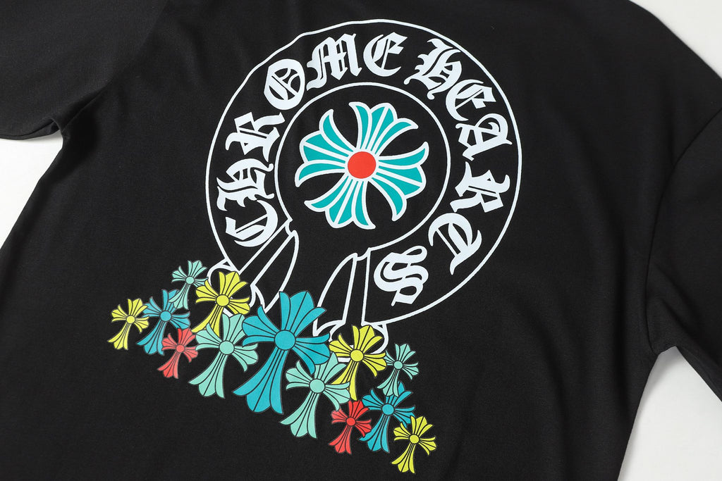Multi Color Crosses Horse Shoe Logo Black T-Shirt™